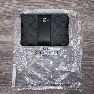 New never used. Coach wallet